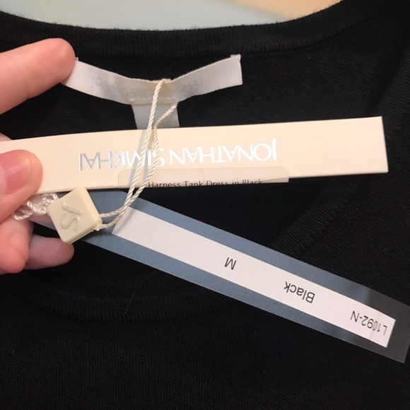 Dress - Picture 3 of 4